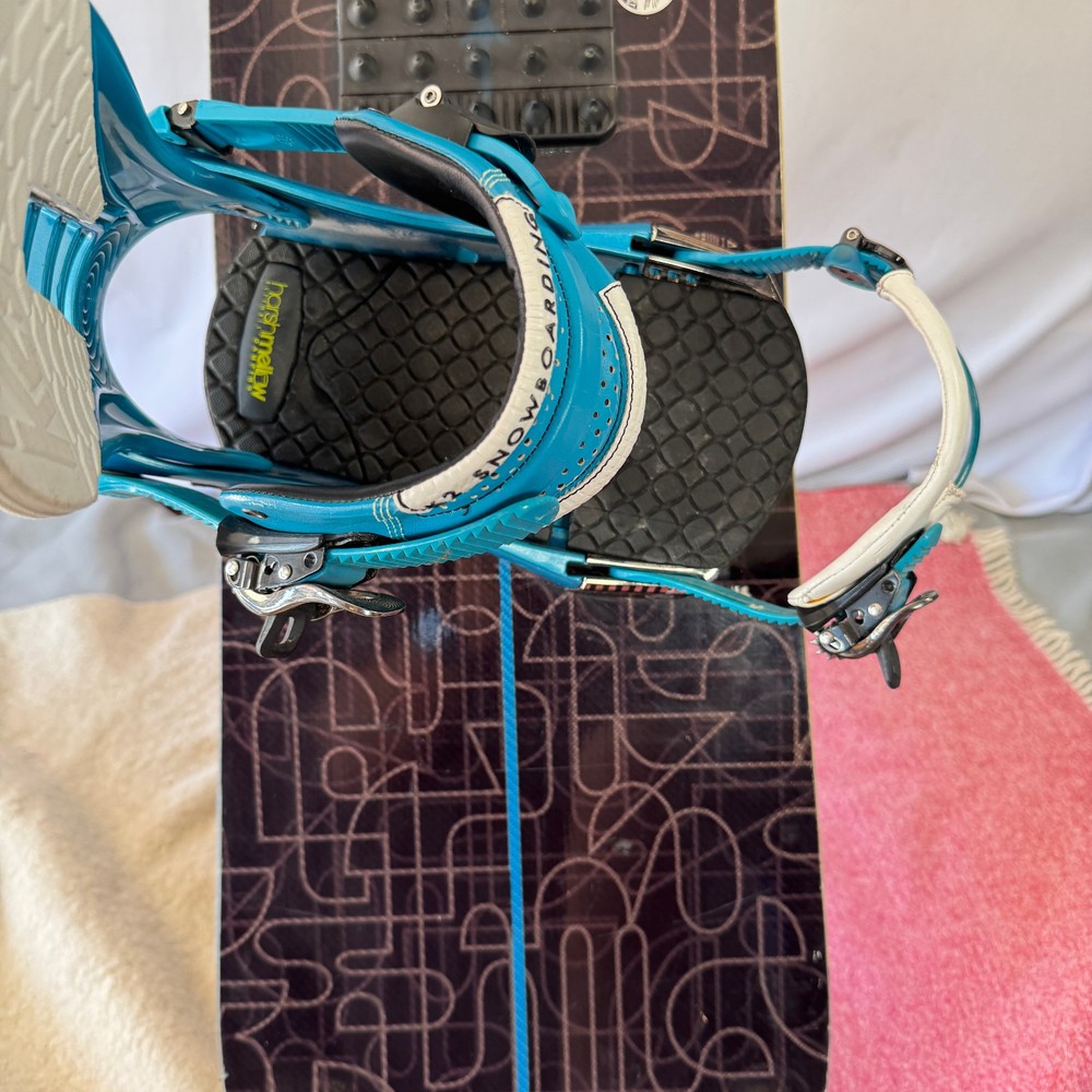 GNU Impossible EC2 BTX Asym Twin Snowboard 152cm + K2 Medium Bindings 26cm (75 c