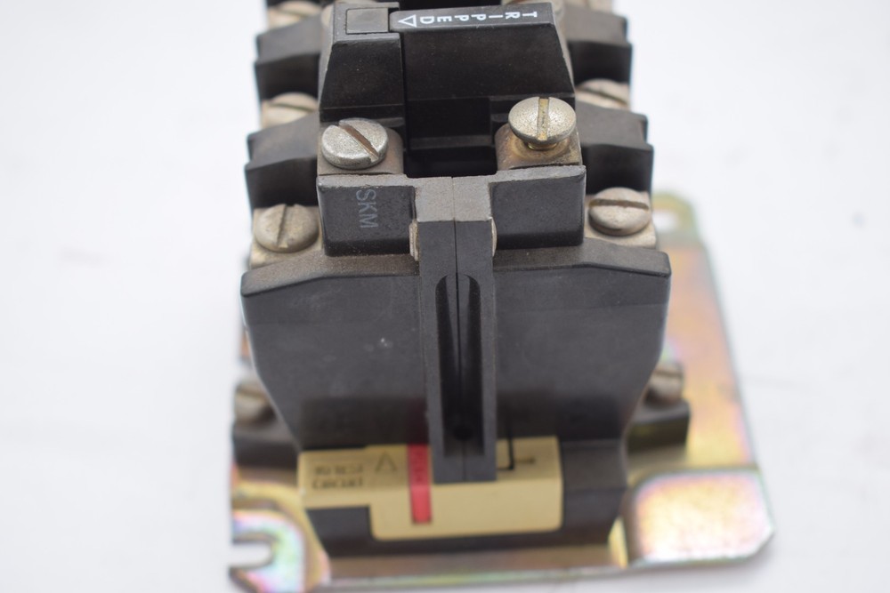 Disconnect Switch Circuit Breaker Relay Tripped Reset
