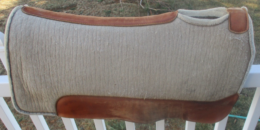 HILASON TAN WESTERN SADDLE PAD WITH LEATHER TRIM