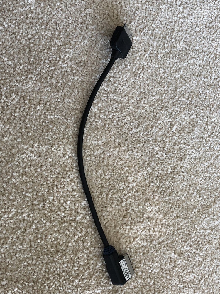 Audi 4F0 051 510 AG iPod MMI Cable