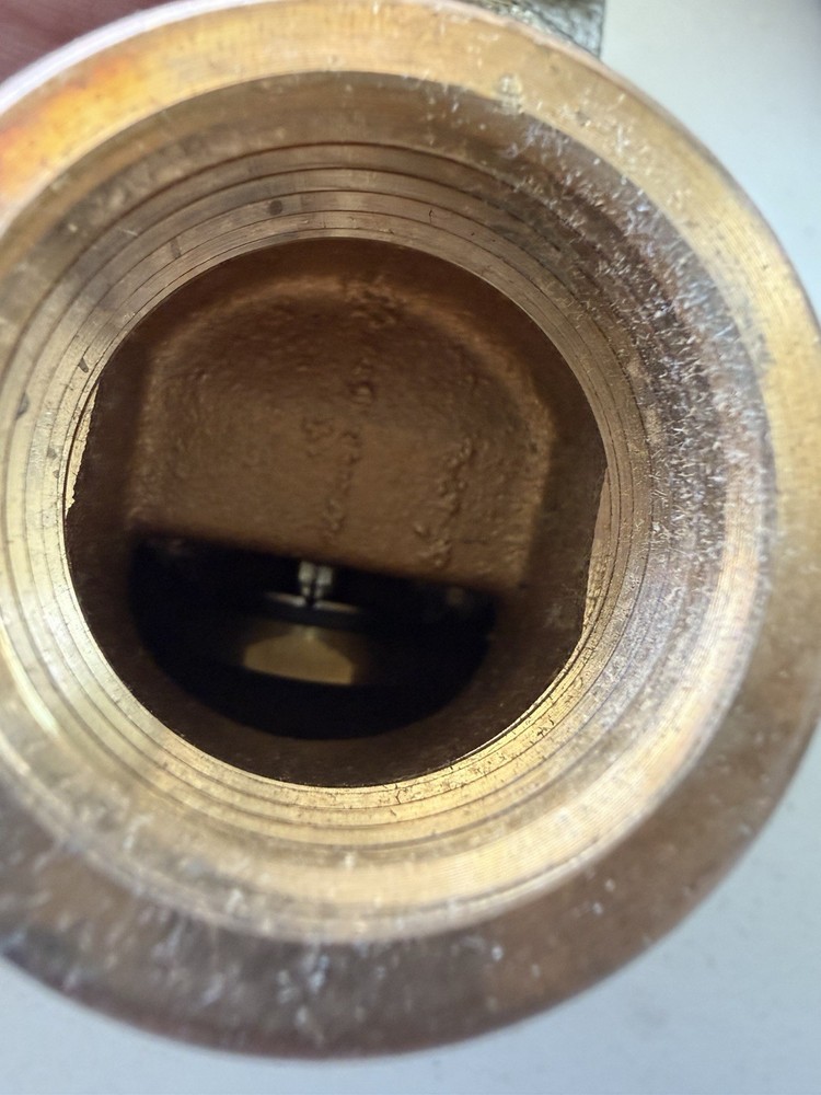 Watts EB-45LF Water Pressure Reducing Valve 10-70 PSI Water Brass Adjustable 1"