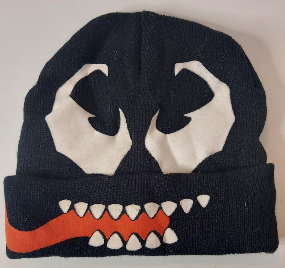 Venom *2 Pack* Beanie/"Hat" & 16 oz Coffee Mug from Marvel's Spiderman