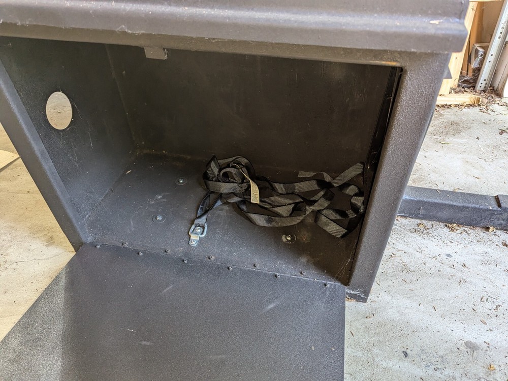 Swingout Arm with Lockable box/generator carrier