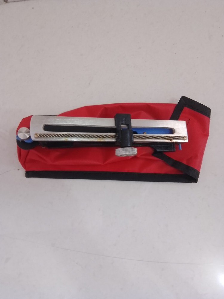 Tangent clinometer Comes with a Carrying case
