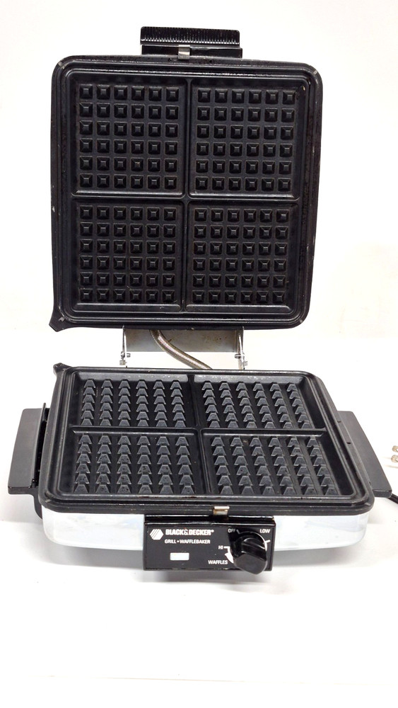 Vintage Black & Decker Grill Waffle Baker Maker G48TD Chrome Tested