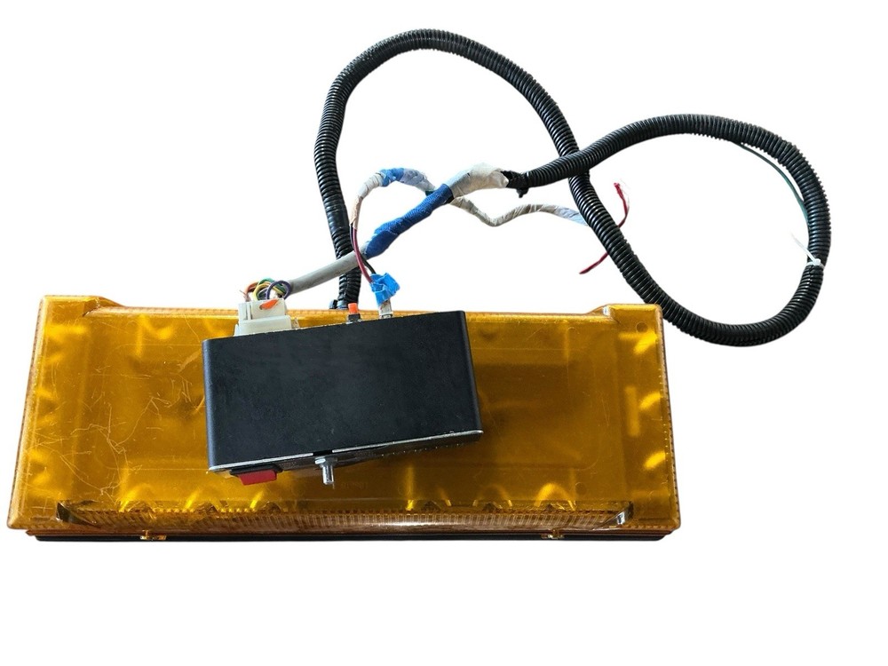 WHELEN RESPONDER LP SERIES CON3 SUPER-LED Amber 12VDC W/ Controller