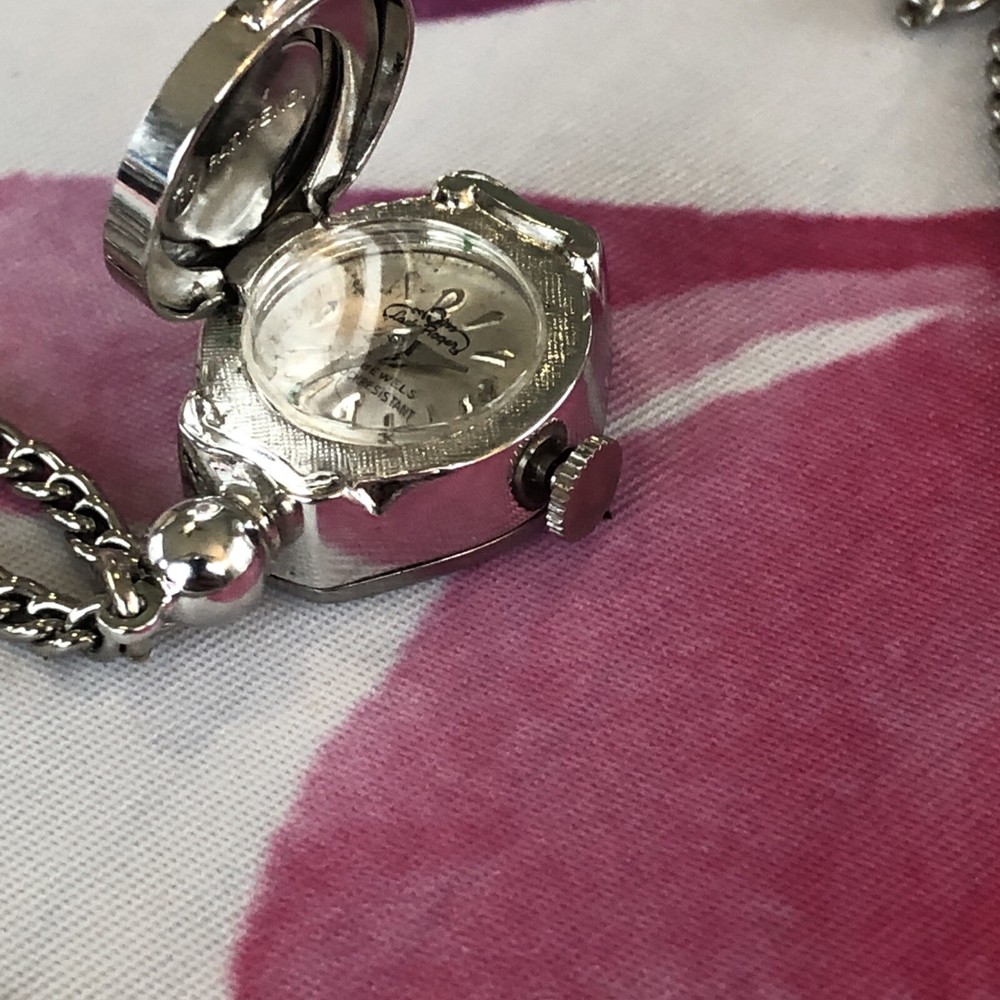 Lady Roger Necklace Watch