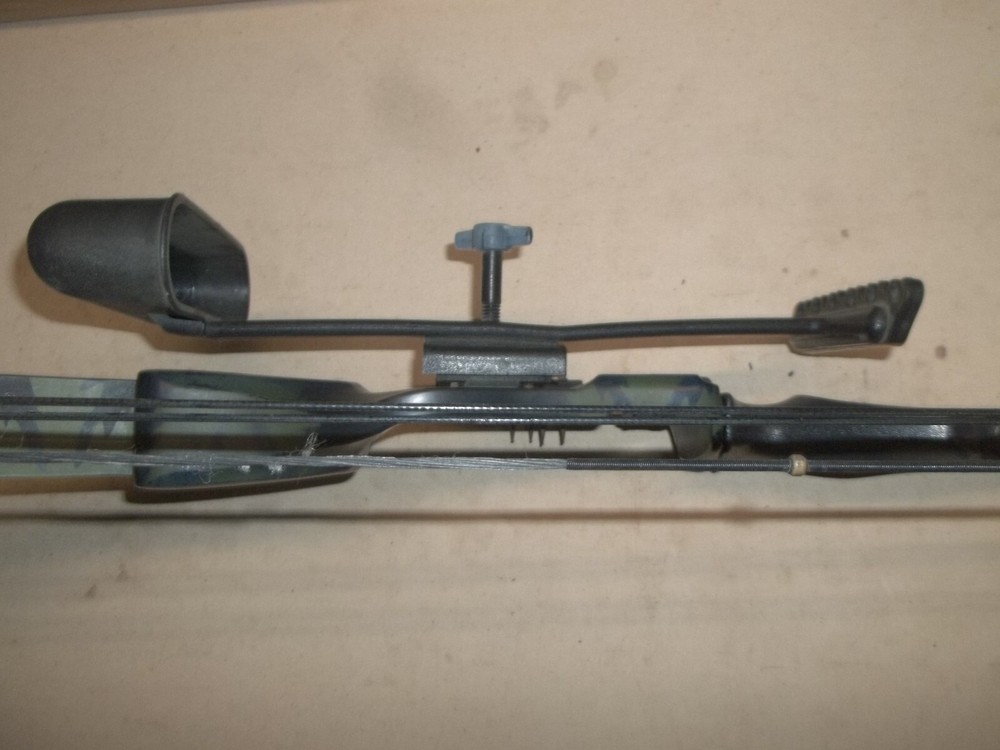 Pro Line Compound Bow...Intermediate...40:50 Lbs...27" Draw Length