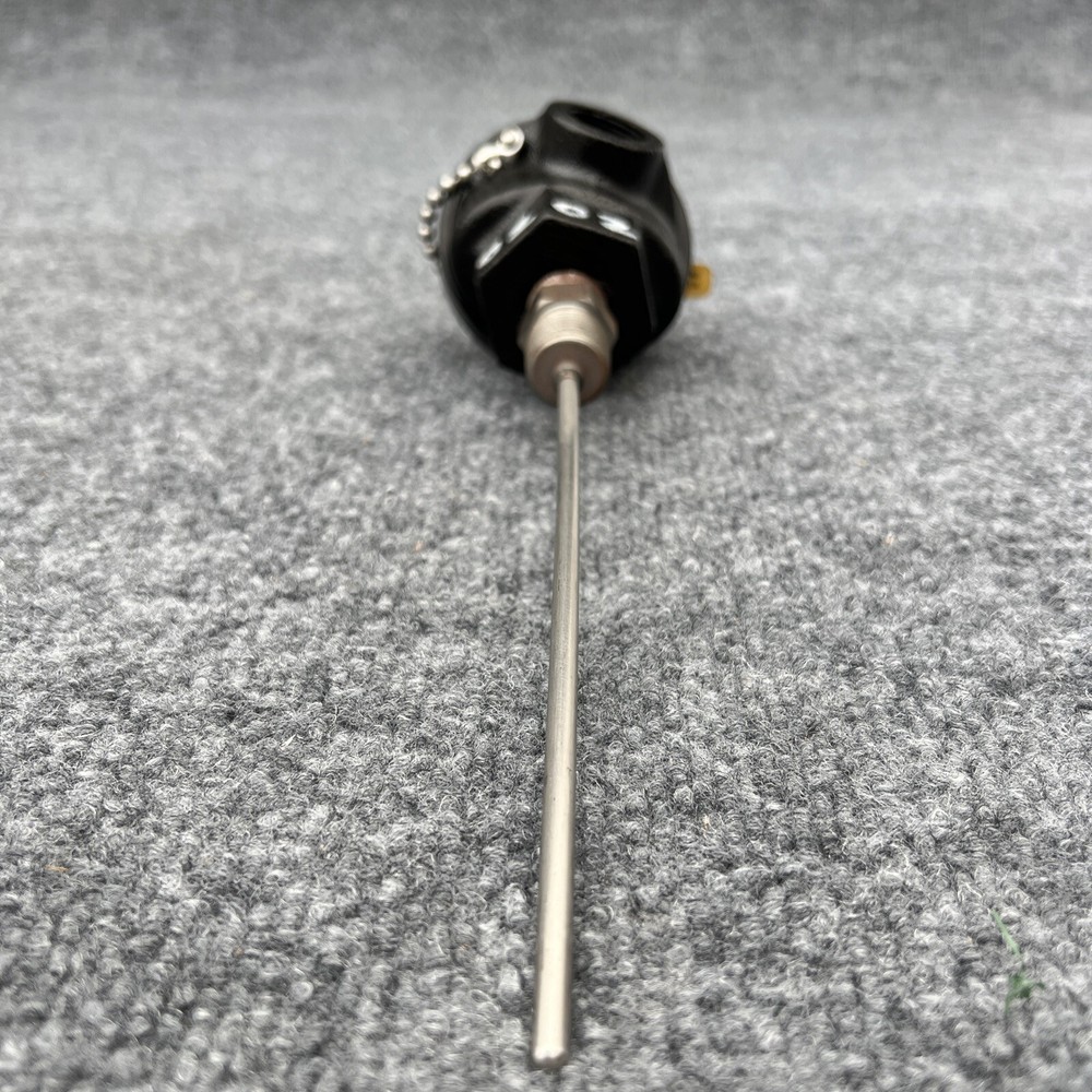 Simone Engineering J39U-007-00-6HN34 Temperature Probe New
