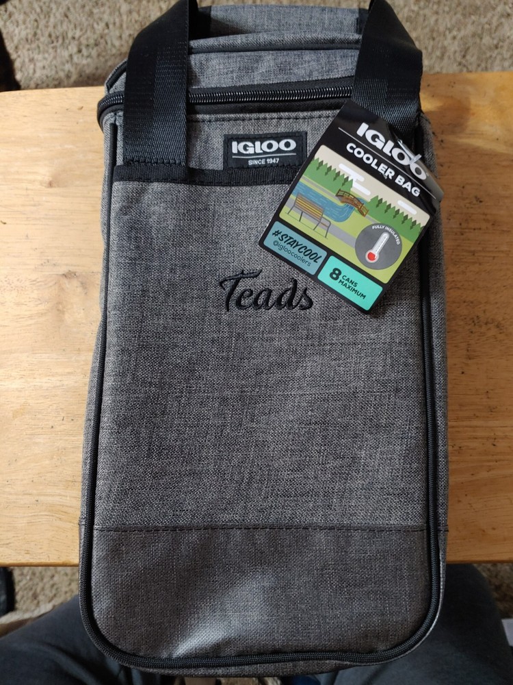 Igloo 8 can stay cool soft cooler bag, new