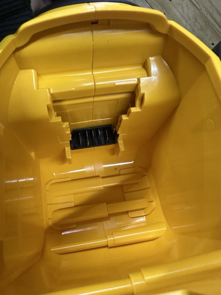 DeWalt DCPW1000B 60V FLEXVOLT 1000 PSI Pressure Washer (Tool-Only) Open Box