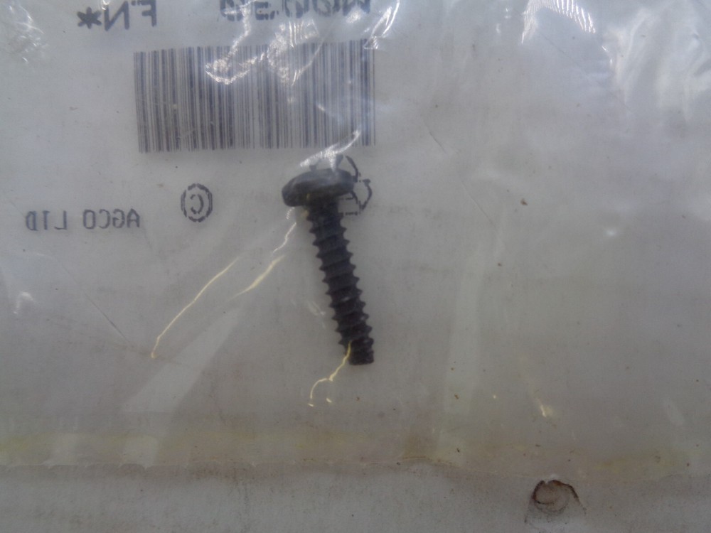 AGCO SCREW PKG QTY 4 - 3817216M1 - BX22