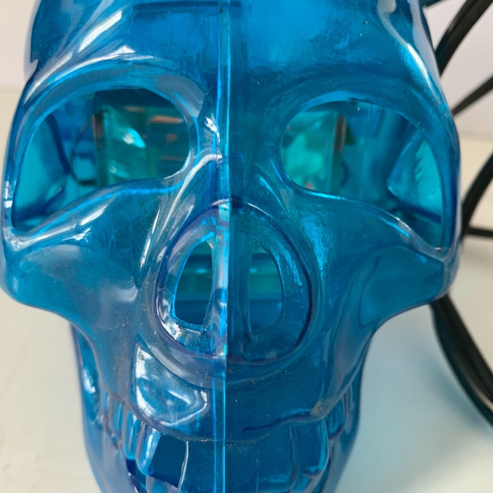 Unique! Strobe Light Skull! Blue Translucent! With Adjustable Strobe! 110 Volt z