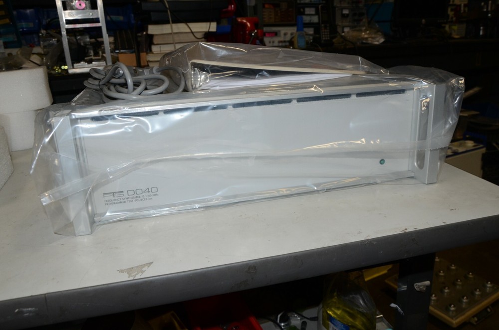 PTS Programmed Test Sources D040 DO40 40 Mhz Frequency Synthesizer Brand NEW