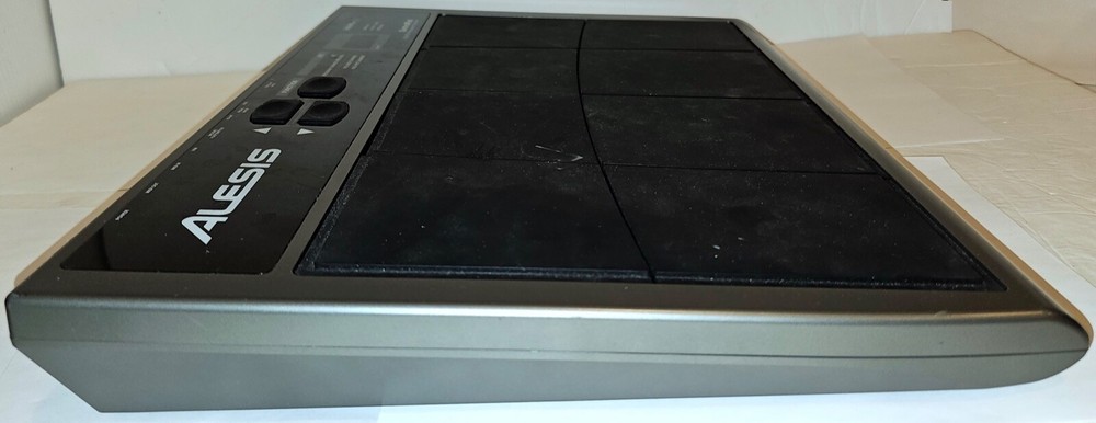 ALESIS ControlPad USB/MIDI Percussion Controller Pad for MIDI & DAW plugins