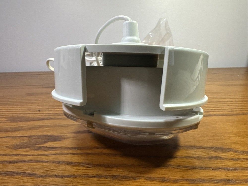 Main Access 200680 Smart Lite - Fits All Main Access Steps incandescent NOS
