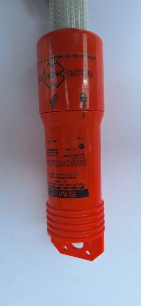 ACR SM-3 LIFEBUOY SELF-IGNITING LIGHT