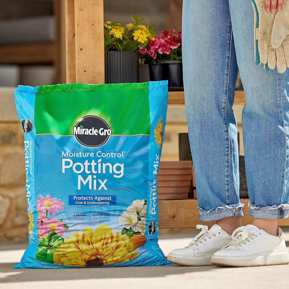Miracle-Gro Moisture Control Potting Mix - Plant Soil for Container Plants, Prot