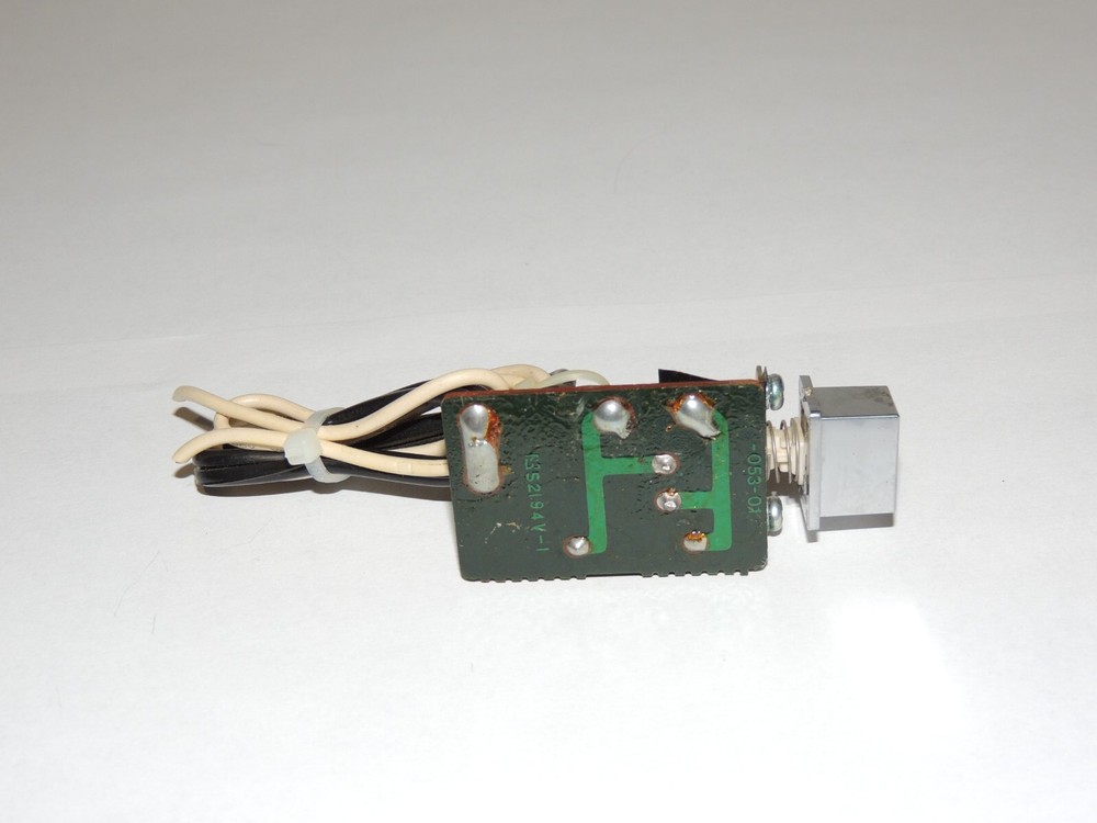 MCS-3035 EQ Power Push Switch & Full Wire & Knob Assembly