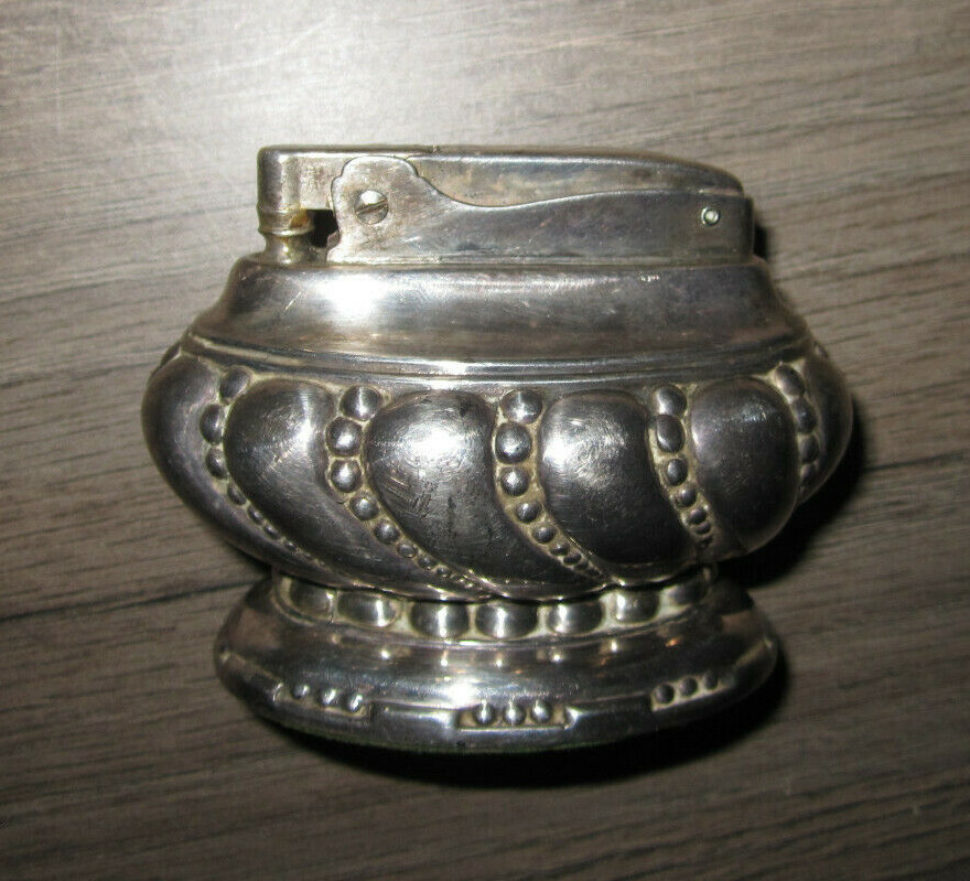 Vintage Ronson "Crown" silver plated Art Deco style table lighter