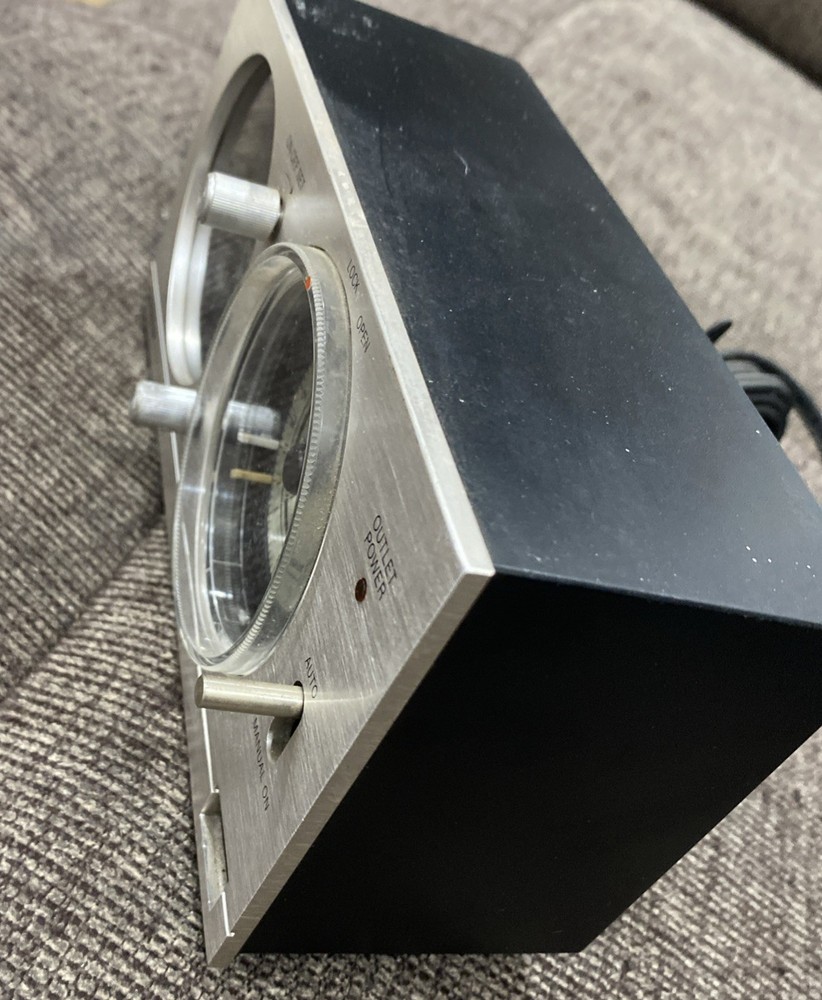 Quasar VIDEO TIMER VT100. Made in JAPAN