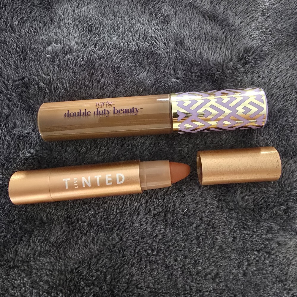 Makeup Bundle - ONE SIZE, TARTE, LIVE TINTED - Med/dark Shade
