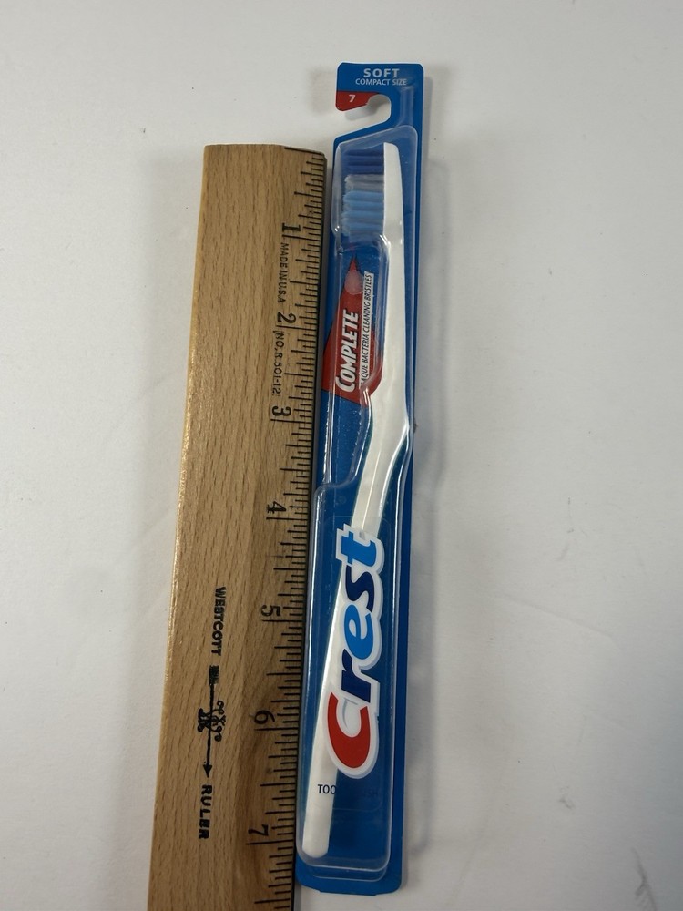VINTAGE CREST COMPLETE TOOTHBRUSH  NOS Soft Compact 7