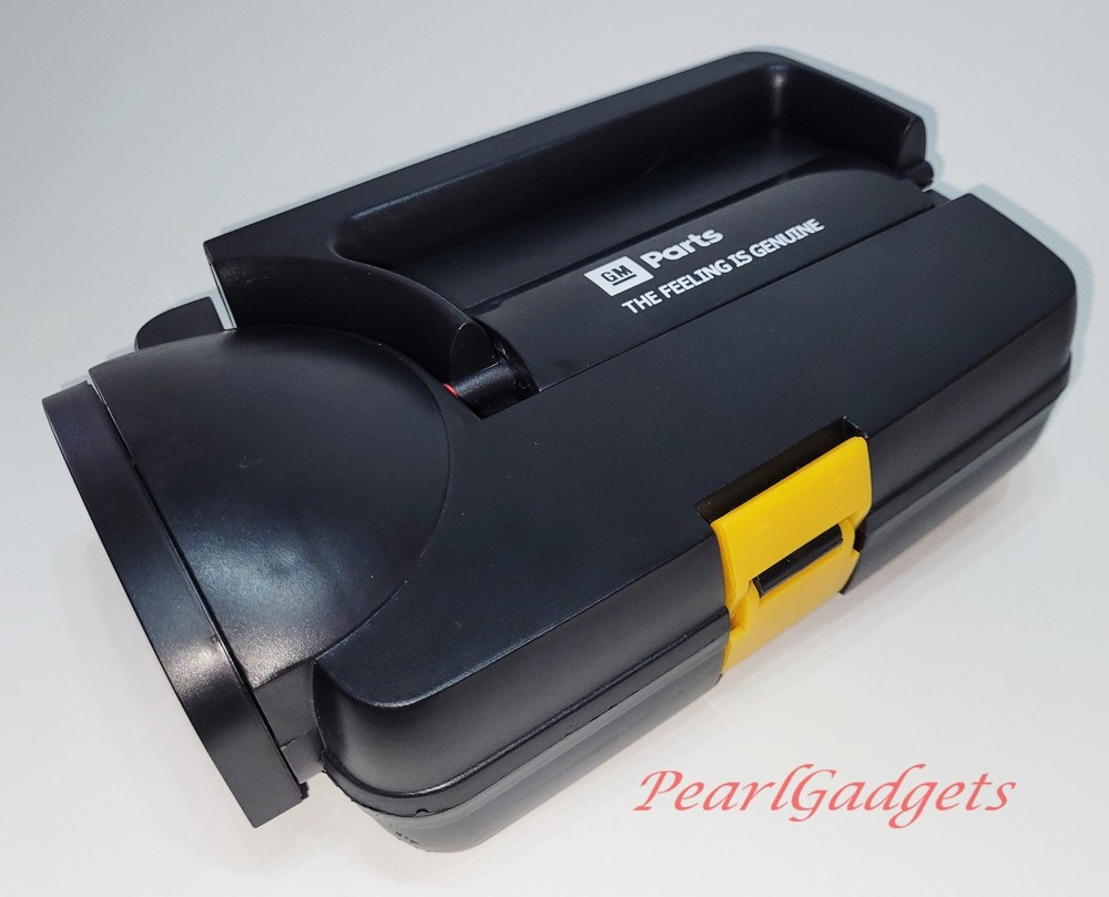 GM Parts Portable Emergency Tool Kit with Flashlight