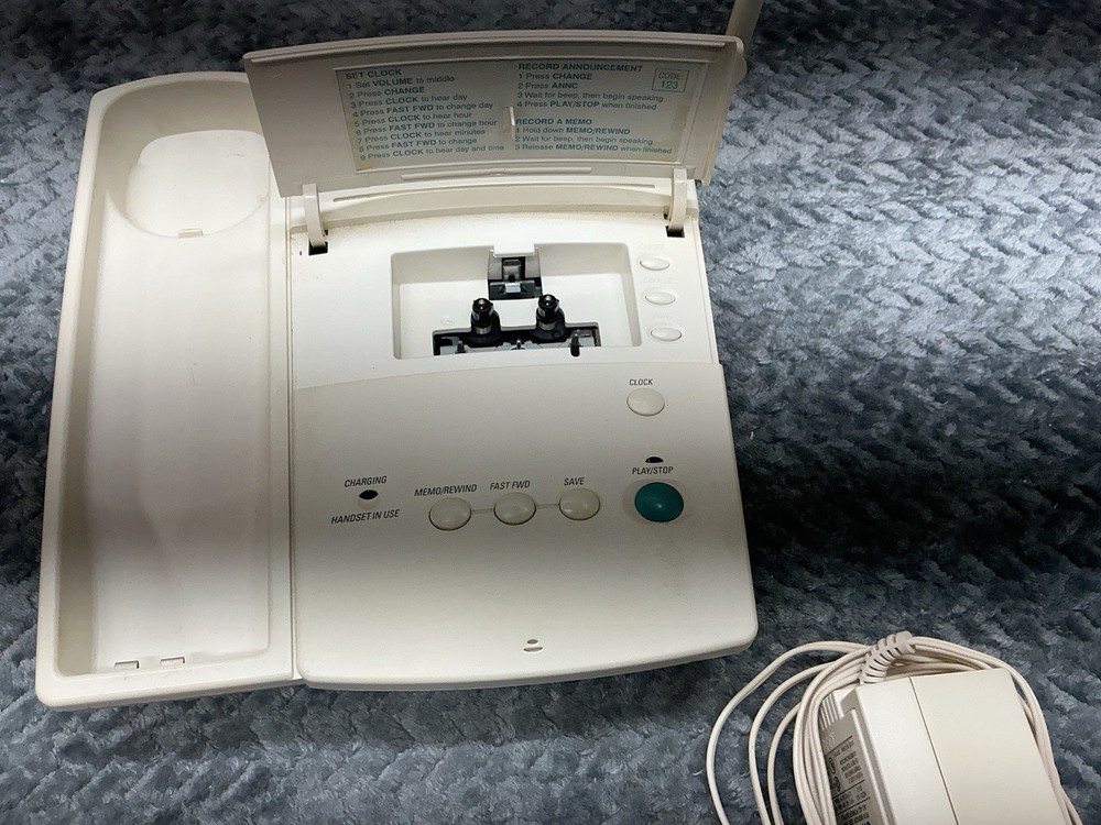 AT&T 7610 Cordless Answering Machine Base w AC Adapter