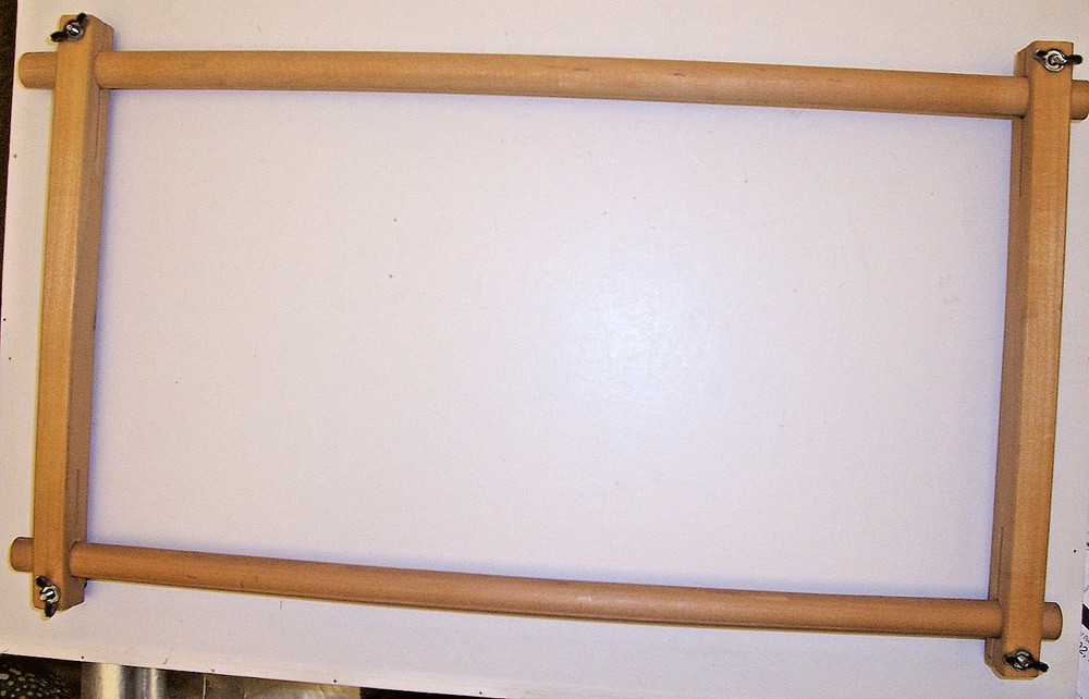 SOLID BEECH WOOD BOLTS NEEDLEPOINT EMBROIDERY TAPESTRY SCROLL FRAME 21" x 12"