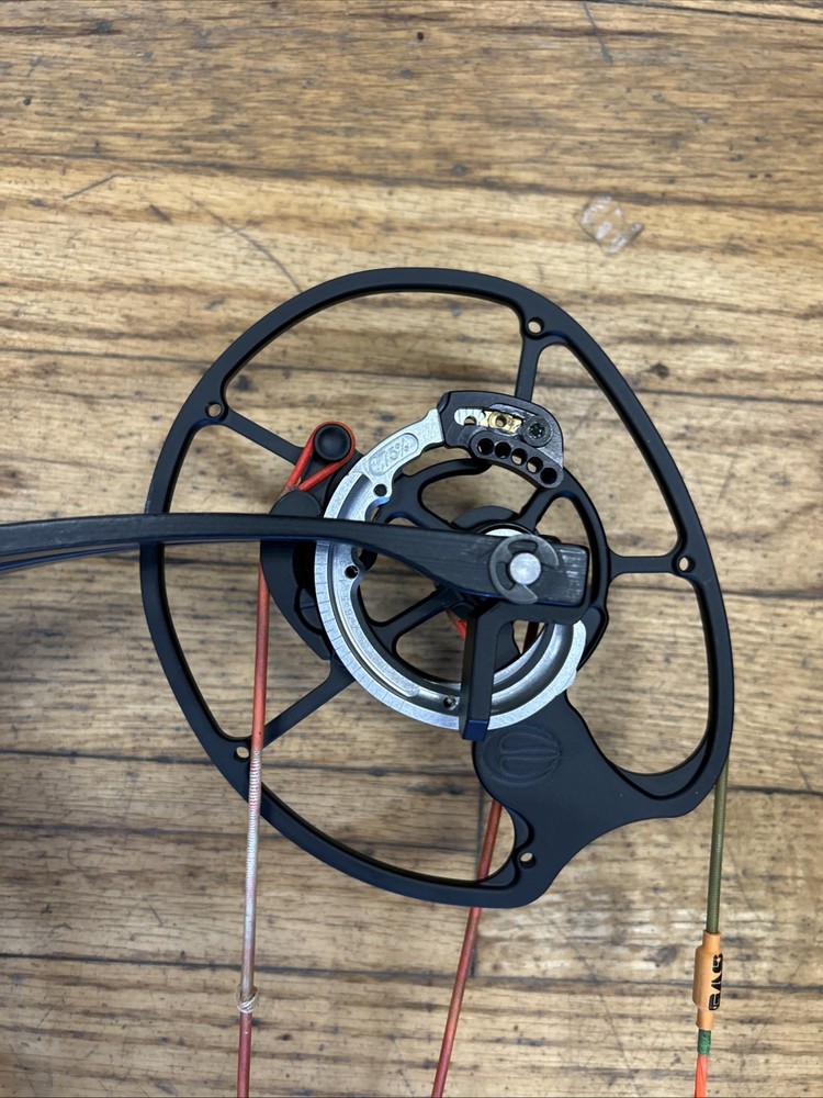 Elite Verdict 65lbs Bronze Bow