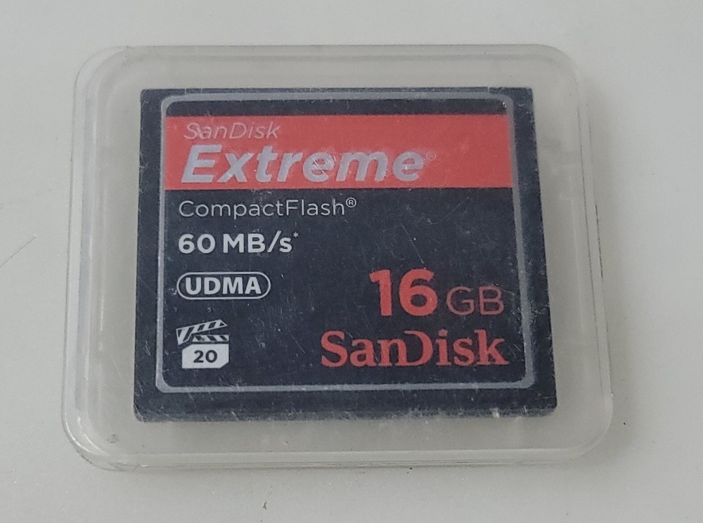 SanDisk Extreme 16GB Compact Flash CF 60MB/s UDMA With Case