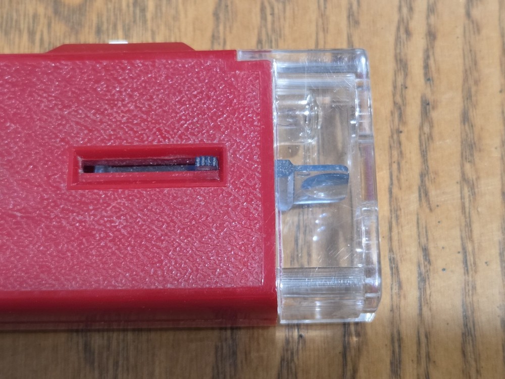 Tasco 30X Illuminated Mircoscope Red