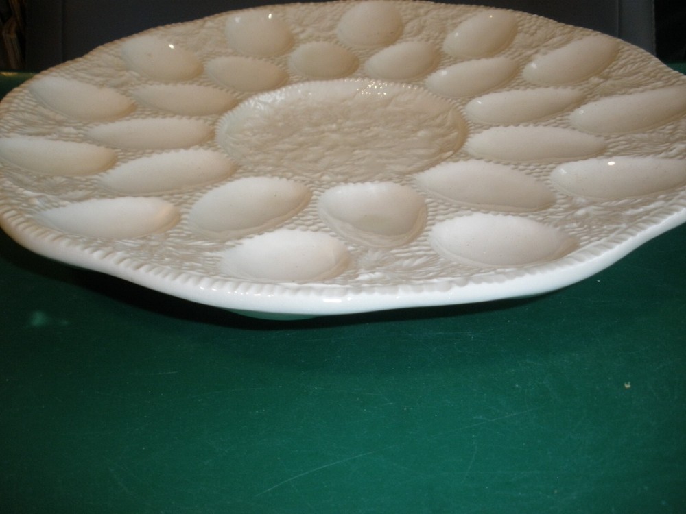 Vintage White Ceramic Egg Plate 13" Space for 24 Eggs EUC