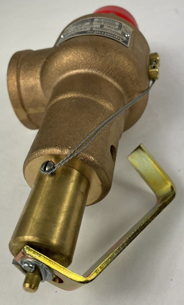 OEM AQUATROL SAFETY VALVE 560GG1M9A1 STEAM SERVICE 1 1/2" X 1 1/2" 40PSI