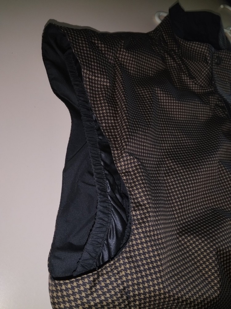 DryJoys Pullover Golf Vest Black Beige Herringbone Design Size Medium