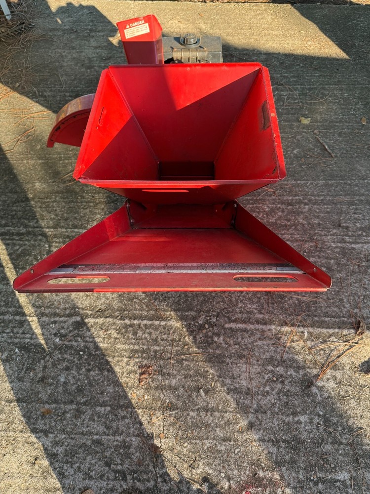mtd yard machines 8 hp chipper shredder