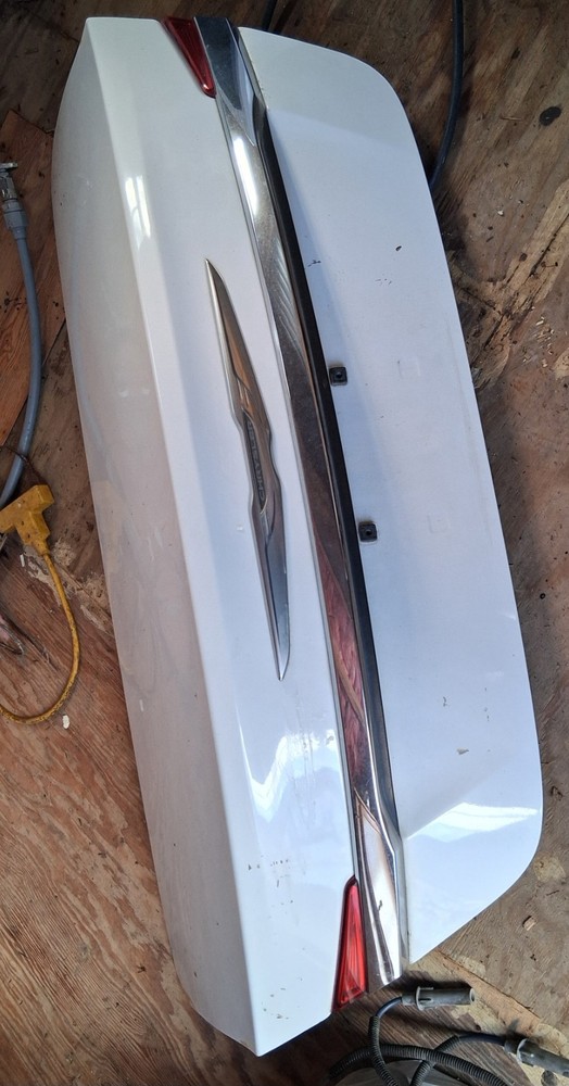 2011-2014 Chrysler 200 Sedan Trunk/Hatch/Tailgate