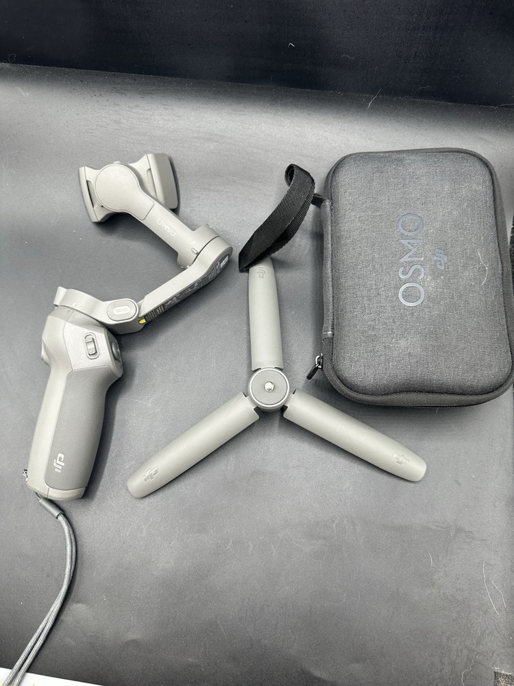 DJI Osmo Mobile 3 Gimbal As-is.         H