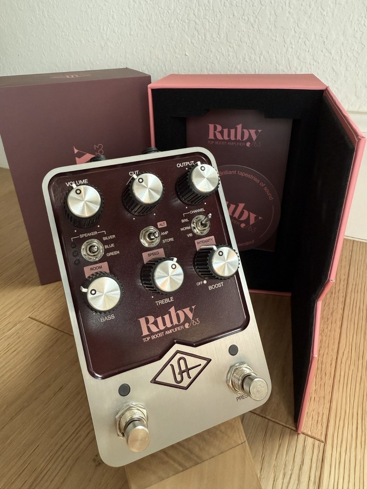 Universal Audio UAFX Ruby '63 Top Boost amplifier - New/Open Box