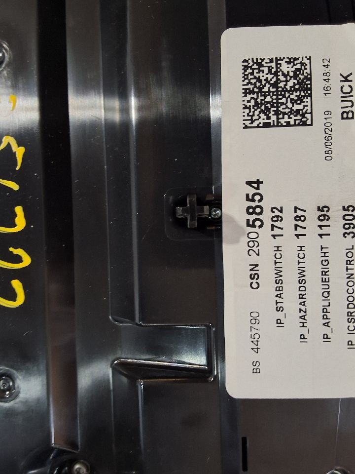 2020-2024 Buick Enclave Display and Control Panel