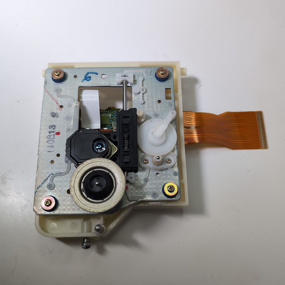 SONY CDP-C345 CD PLAYER -LASER LENS. GREAT Working Condition!