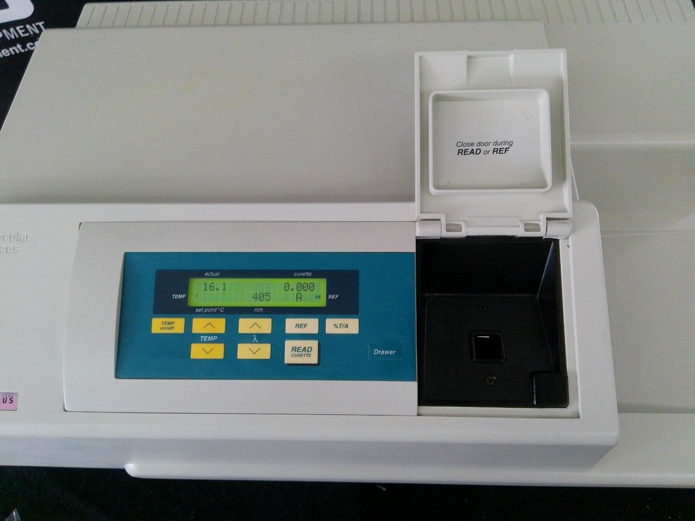 Molecular Devices Spectra Max PLUS 384 Microplate Spectrophotometer