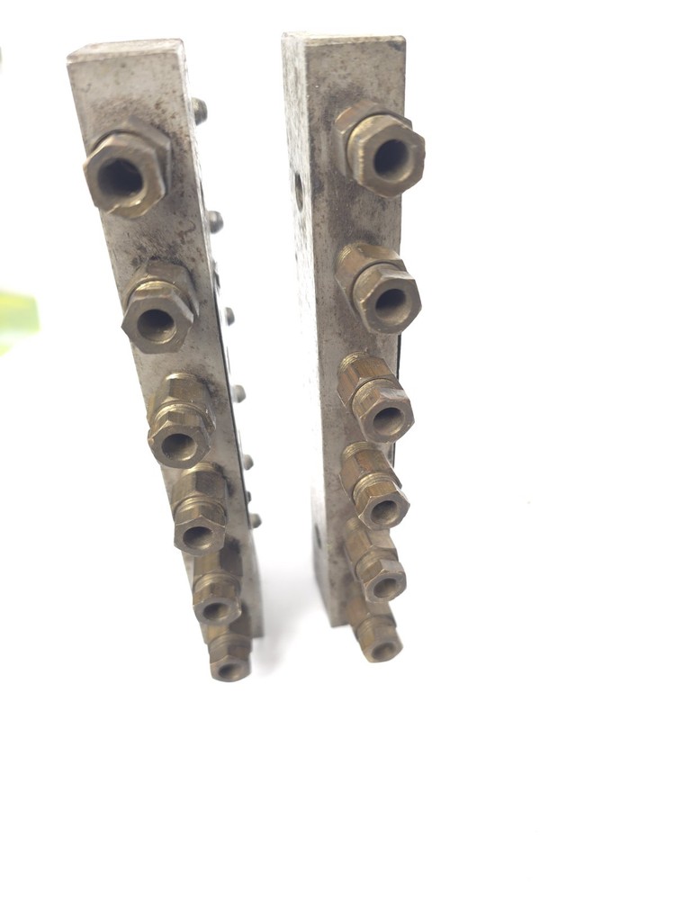 2 ALEMITE Grease Fittings Header Block 6 Position