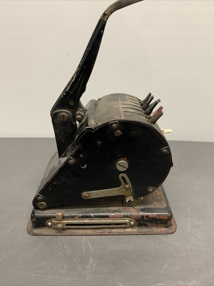 Antique F & E Hedman Mfg. Co. Check Writer Model D