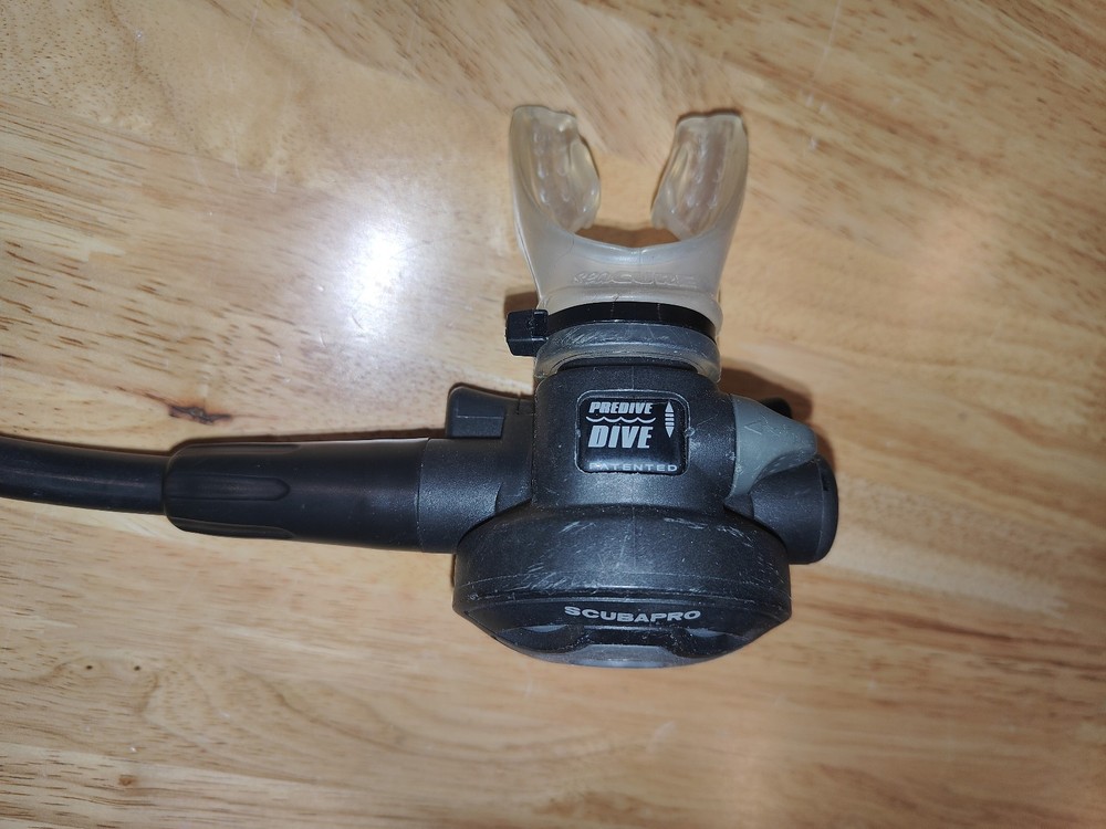 Scubapro S555 Second Stage Regulator - Great Condition, Needs Servicing