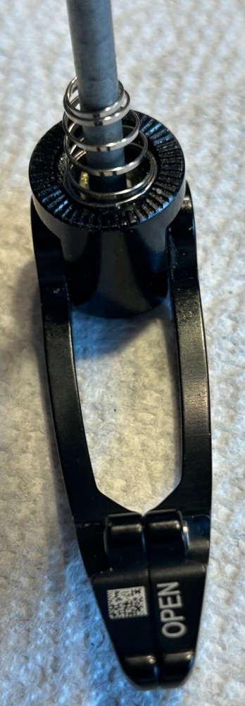 CAMPAGNOLO - RECORD - QUICK RELEASE / SKEWER - REAR - NEW