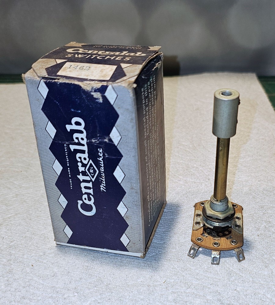 CENTRALAB 1462 Rotary Switch - 2 pole/2 position
