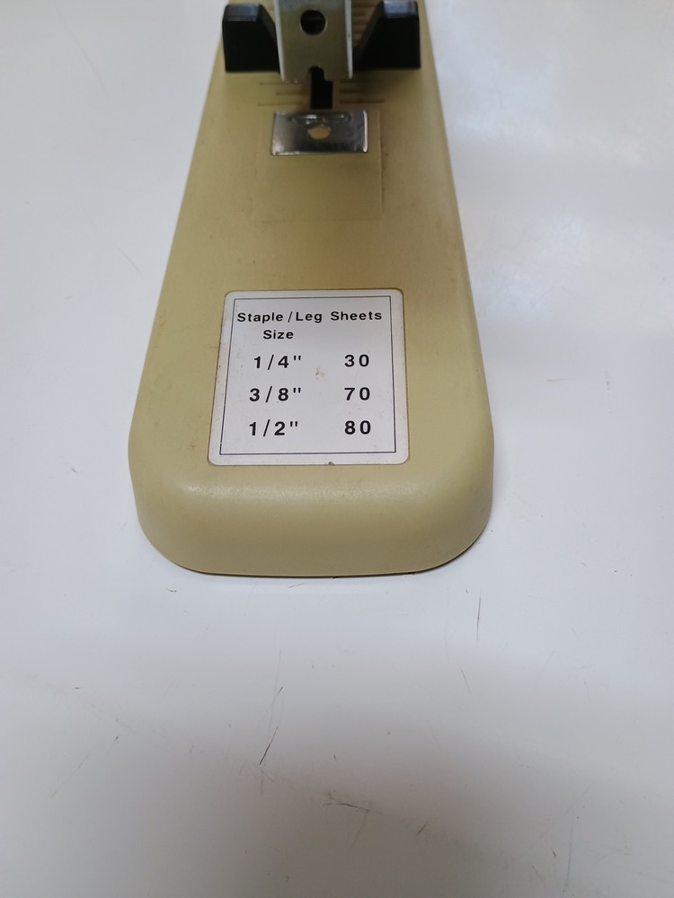 Heavy Duty Stapler Gray. No Brand