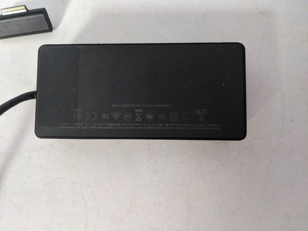Microsoft Surface 1661, 98052-6399 Docking Station Black